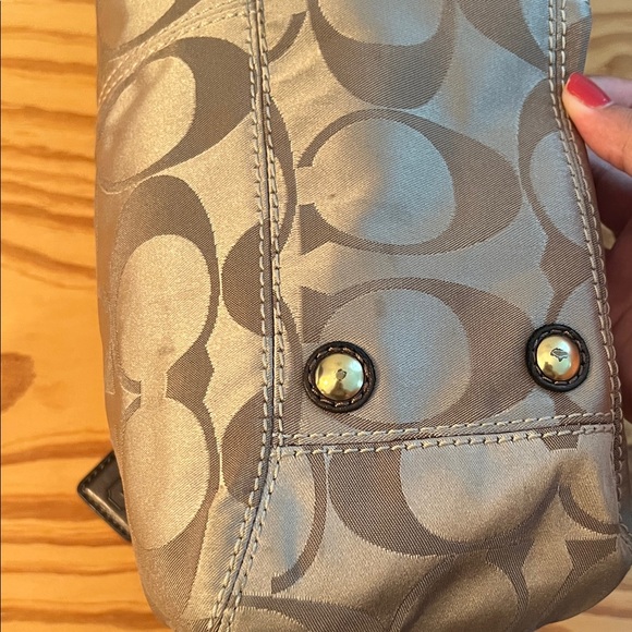 Vintage Coach Brown and Tan Shoulder Bag - Picture 14 of 16